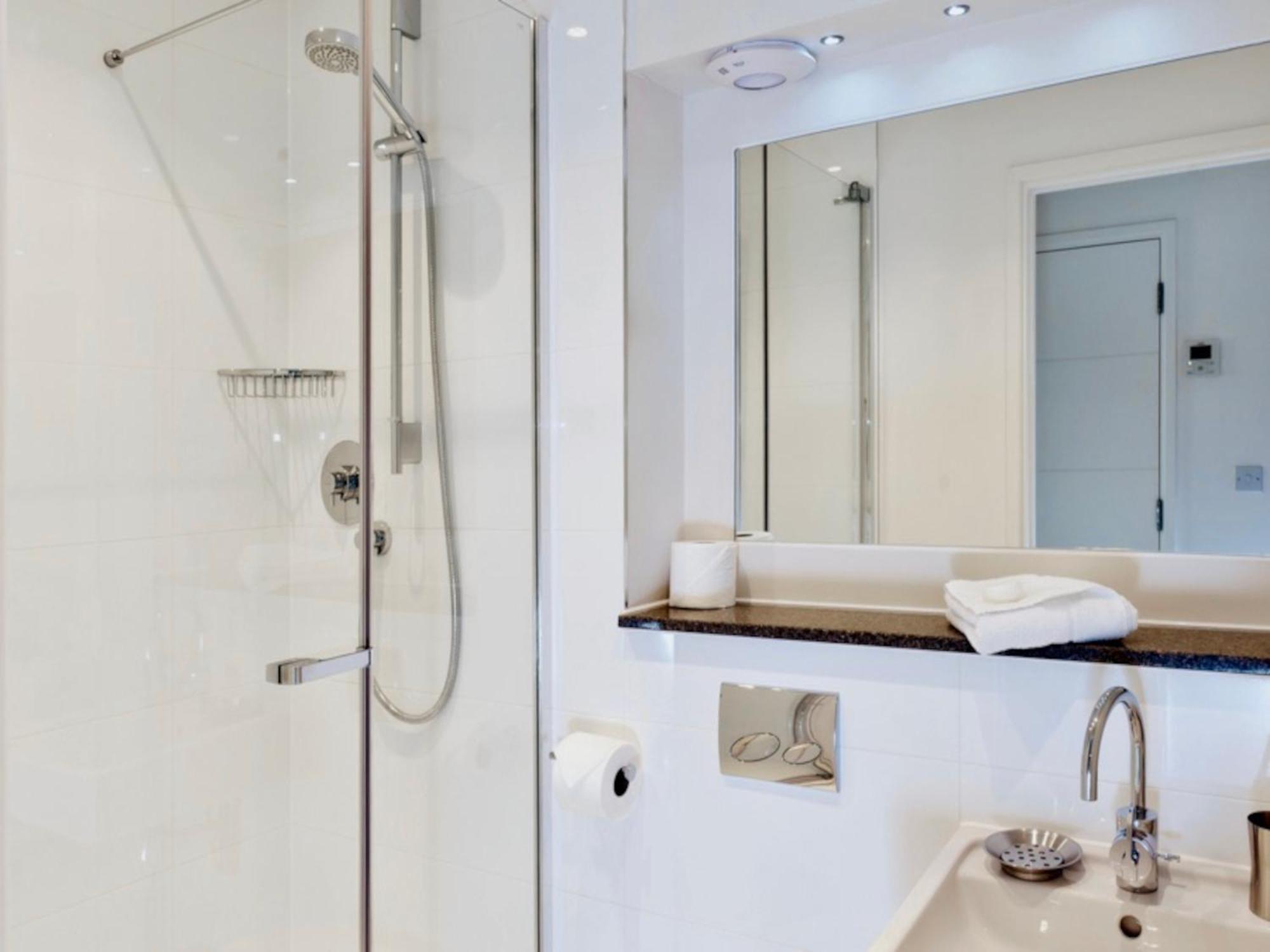 Your Space Apartments - Cambridge Place Экстерьер фото